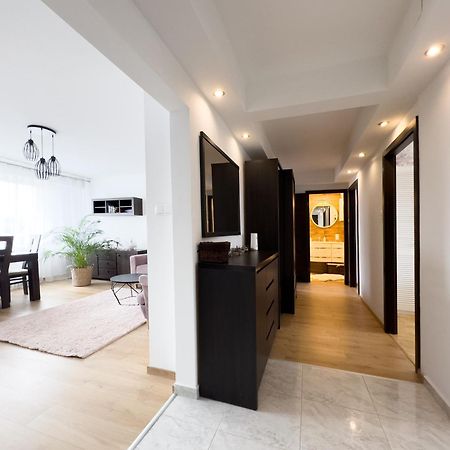 4 Pokojowy Apartament Posada Санок Екстериор снимка