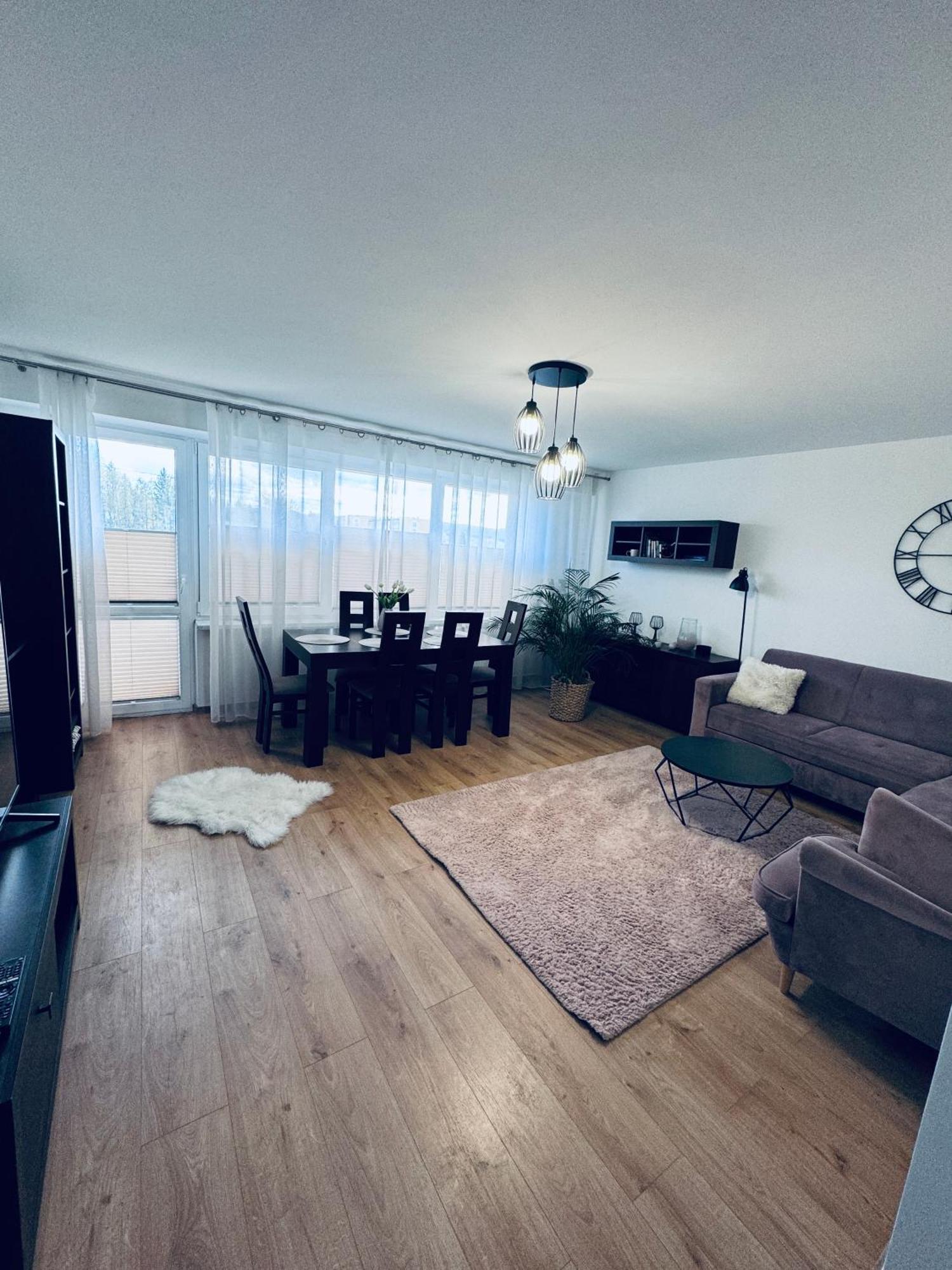 4 Pokojowy Apartament Posada Санок Екстериор снимка