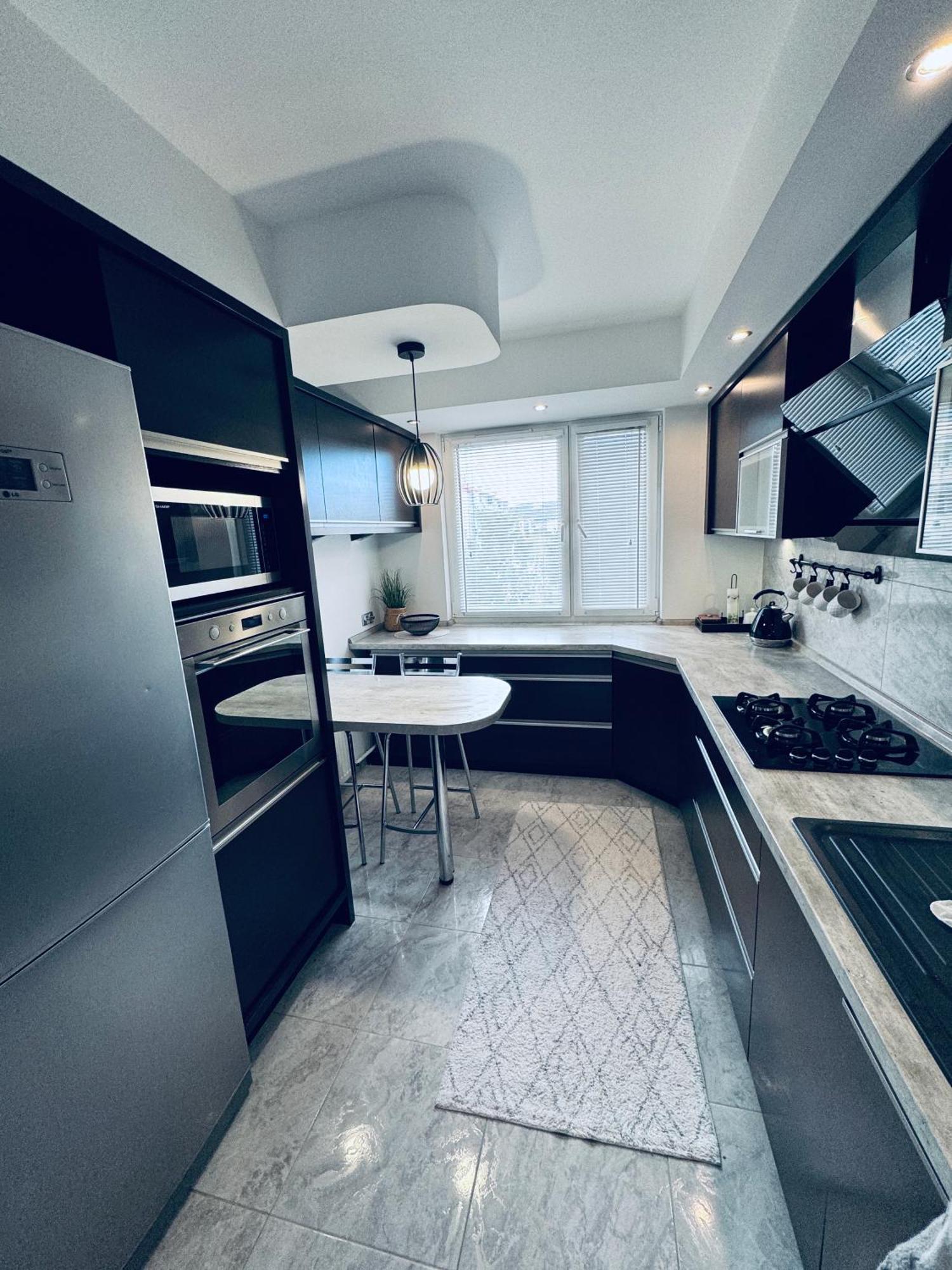 4 Pokojowy Apartament Posada Санок Екстериор снимка